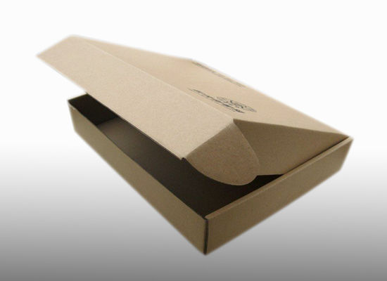 contenitori di regalo del cartone 2inch AI che spediscono Matte Colored Corrugated Mailing Boxes